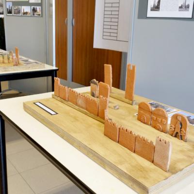P1744055